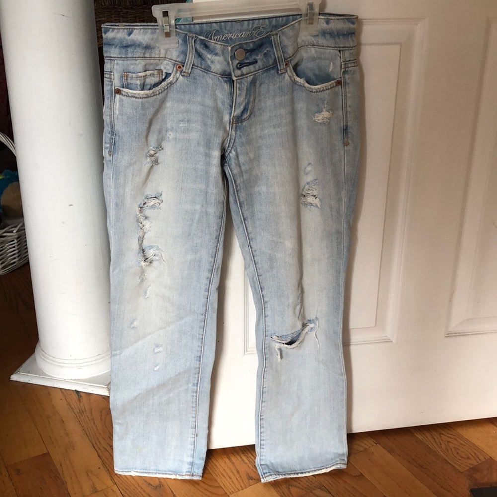 AE light wash jeans